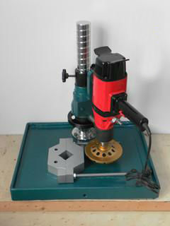 混凝土试样磨平机在机械设备维护中的关键作用与操作要点